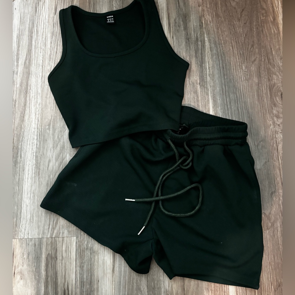 SHEIN Forest Green Matching Set